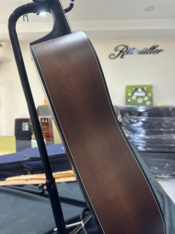 Đàn Guitar Acoustic SAGA SF600CE