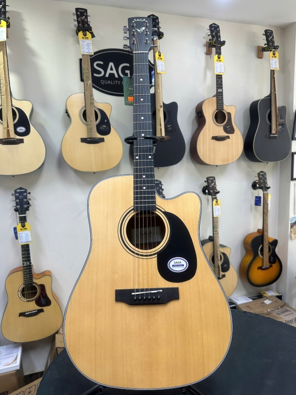 Đàn Guitar Acoustic SAGA SF600CE