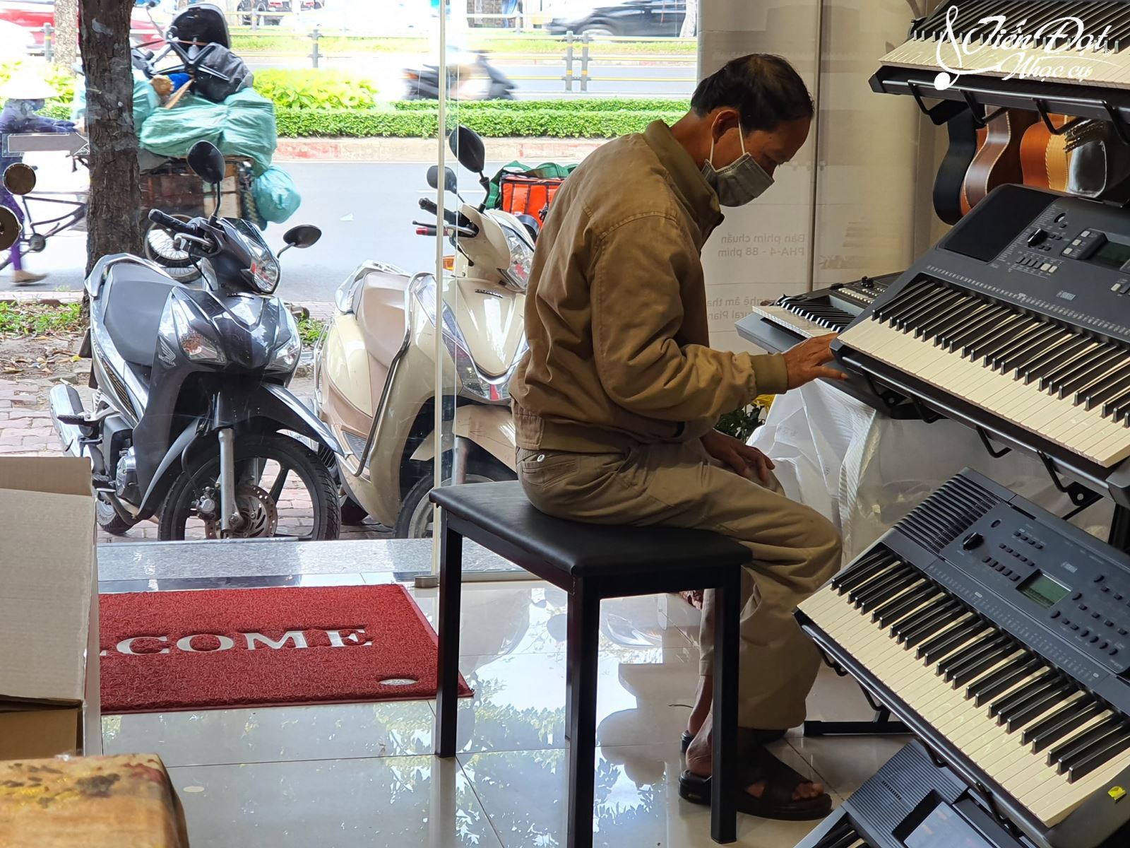 organ-yamaha-psr-sx600