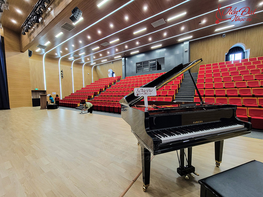 piano-yamaha-gc1pe-gia-re