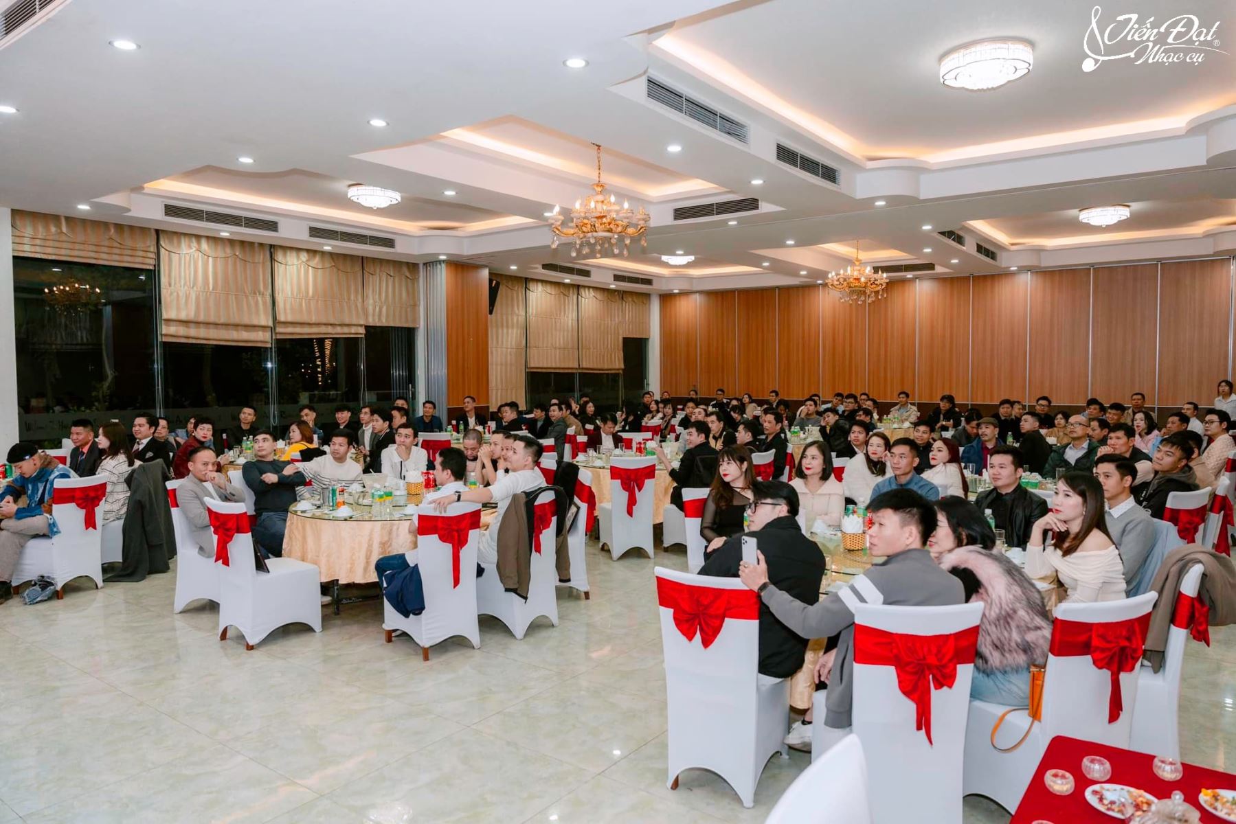 tat-nien-hh-nhac-cu-viet-nam201 tat-nien-hiep-hoi-nhac-cu-vn