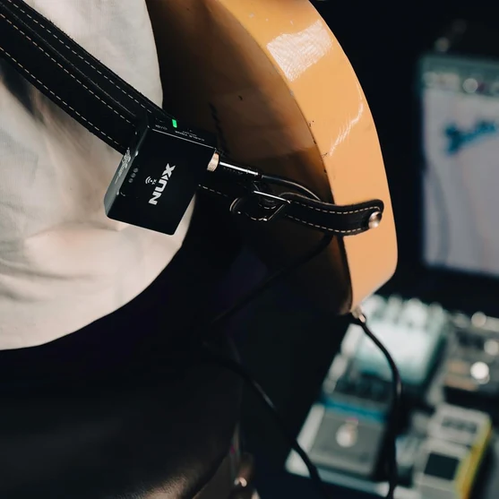 wireless-system-cho-guitar-nux-b-8-mai-nguyen-music-6